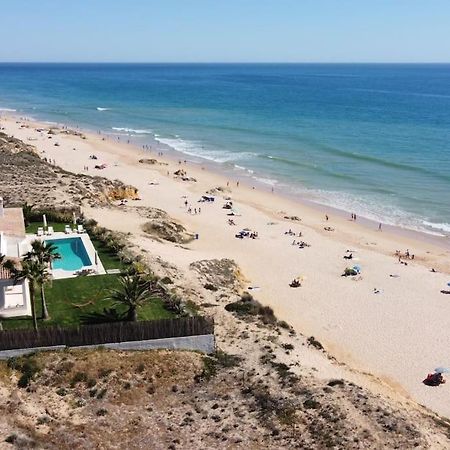 Charming Beachside Apartment- The Perfect Getaway! อัลบูเฟรา ภายนอก รูปภาพ