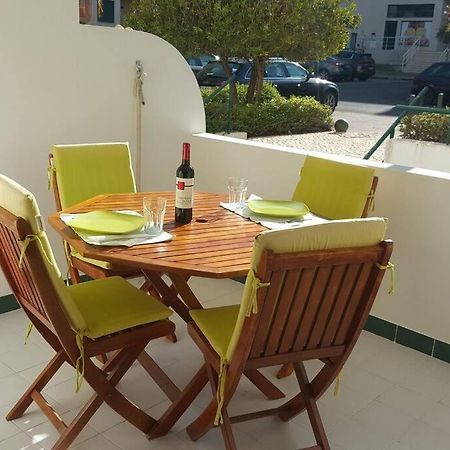 Charming Beachside Apartment- The Perfect Getaway! อัลบูเฟรา ภายนอก รูปภาพ