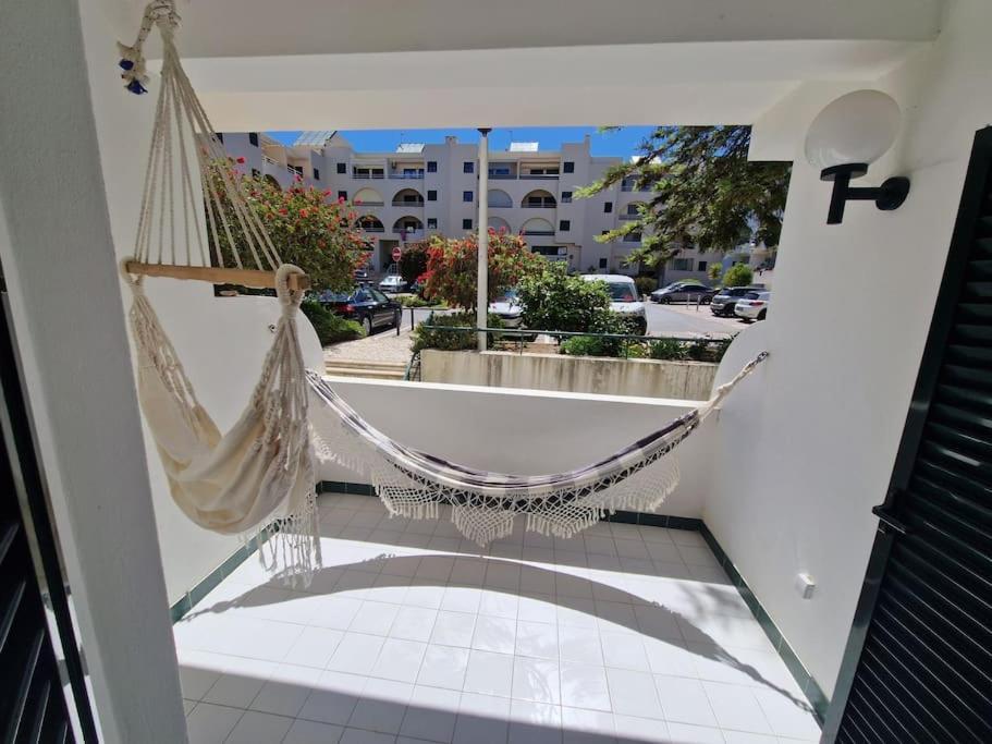 Charming Beachside Apartment- The Perfect Getaway! อัลบูเฟรา ภายนอก รูปภาพ